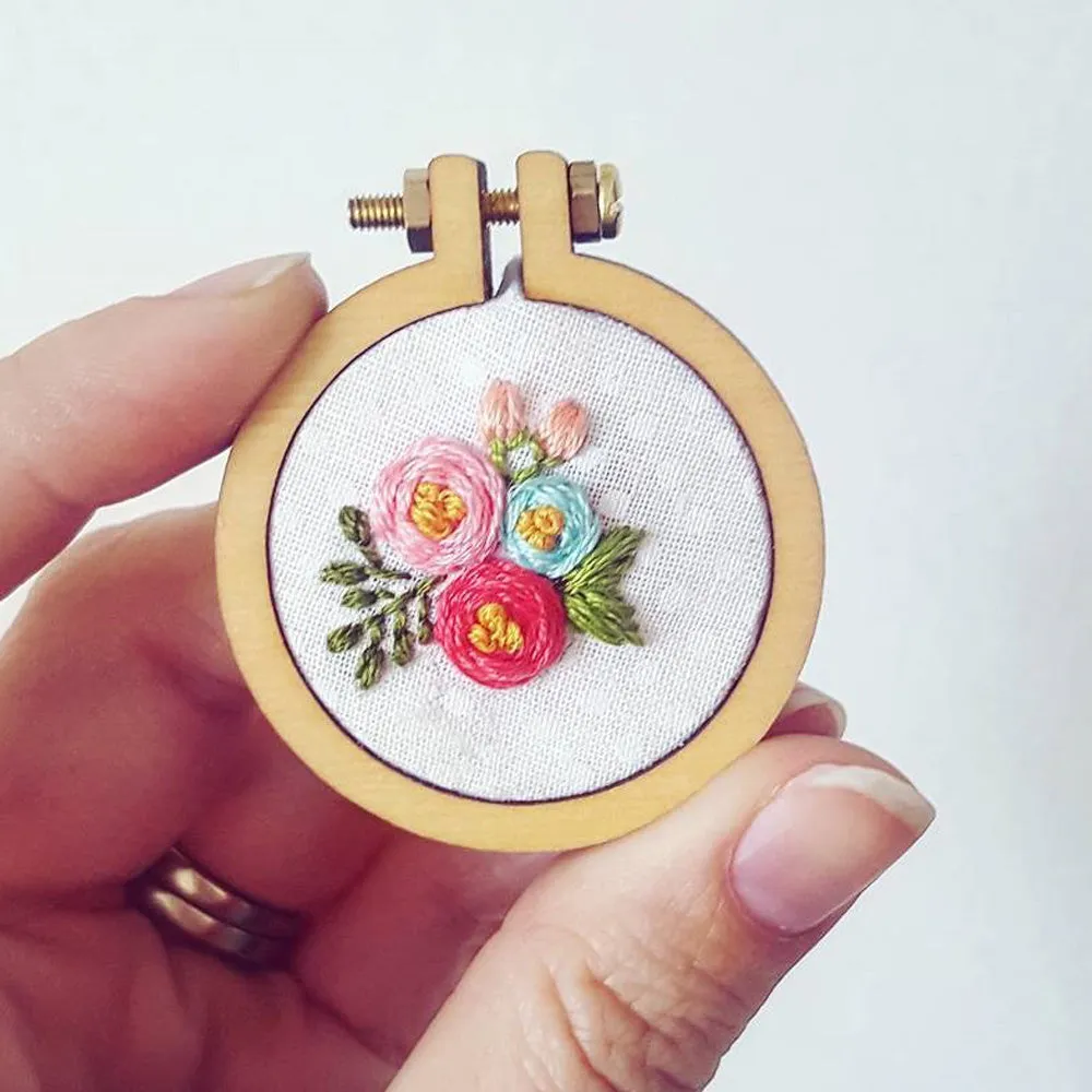 50mm round Mini Embroidery Hoop Lasercut Frame Cross Stitch Frame Tiny Embroidery Pendant Tiny Hoop diy Embroidery Pendant 1pcs