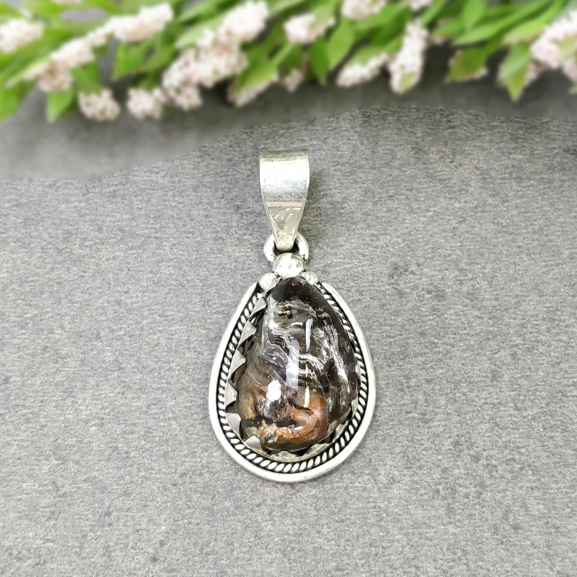 AMETHYST Gemstone 925 Sterling Silver Pendant : 8.25gms Natural Untreated Purple Amethyst Cabochon Bezel Set Pendant 1.65"