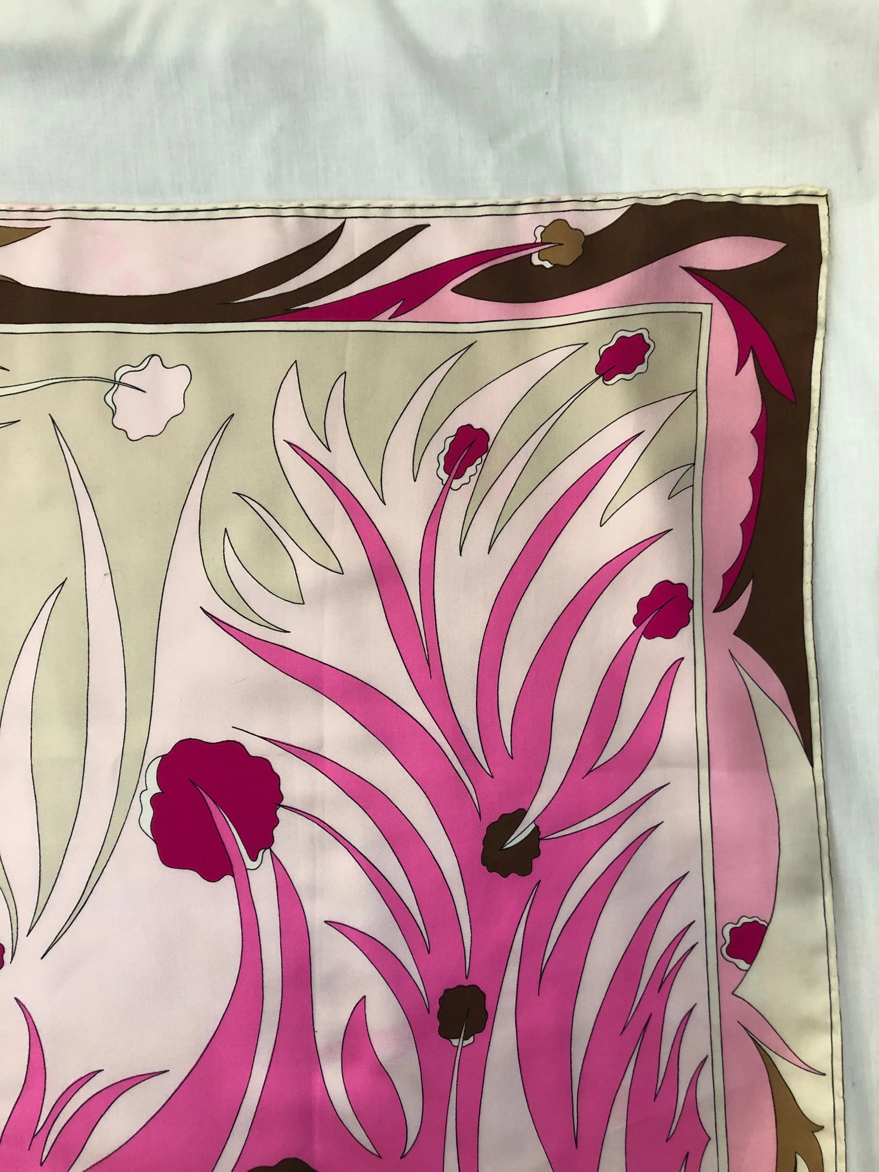 BESSI 60s Pink Silk Scarf