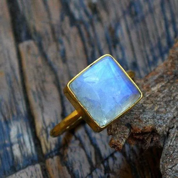 Cushion Rainbow Moonstone Gemstone 14K Yellow Gold Ring, Wedding Gift Ring, Handmade Ring, Rainbow Moonstone Jewelry, Nickel Free