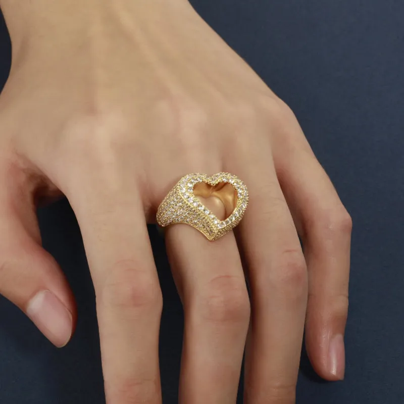 Hip Hop Cutout Heart Zircon Ring