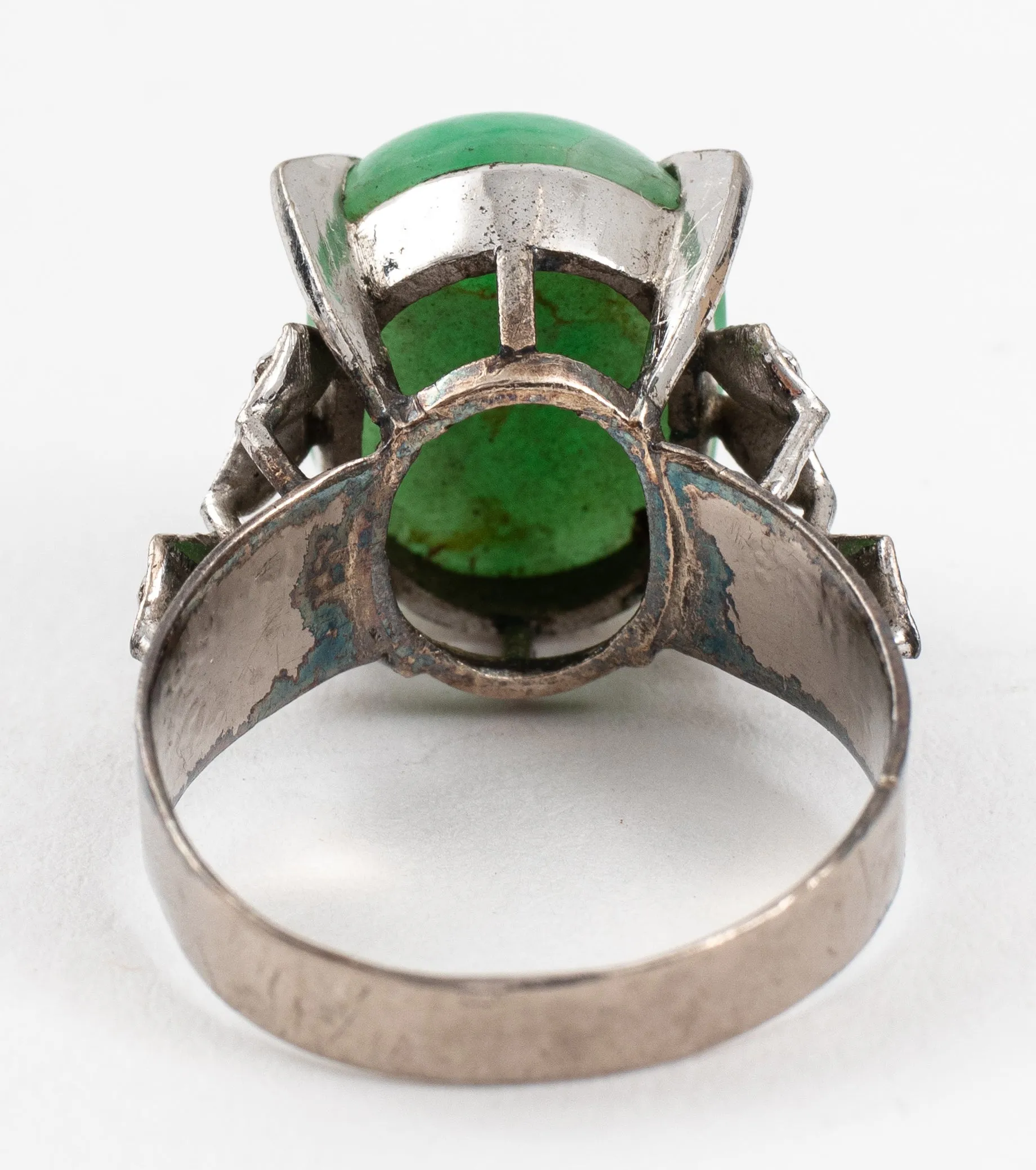 Mid-Century Modern 10K White Gold Oval Jade Ring