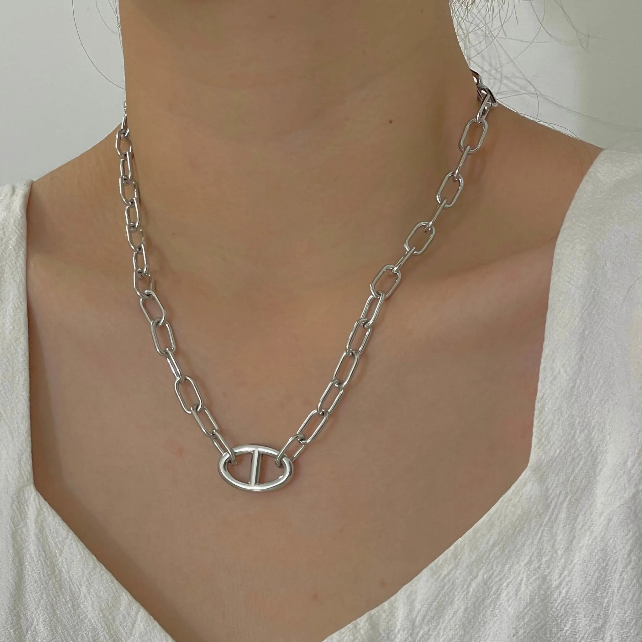 Modern Chunky Chain Necklace Silver