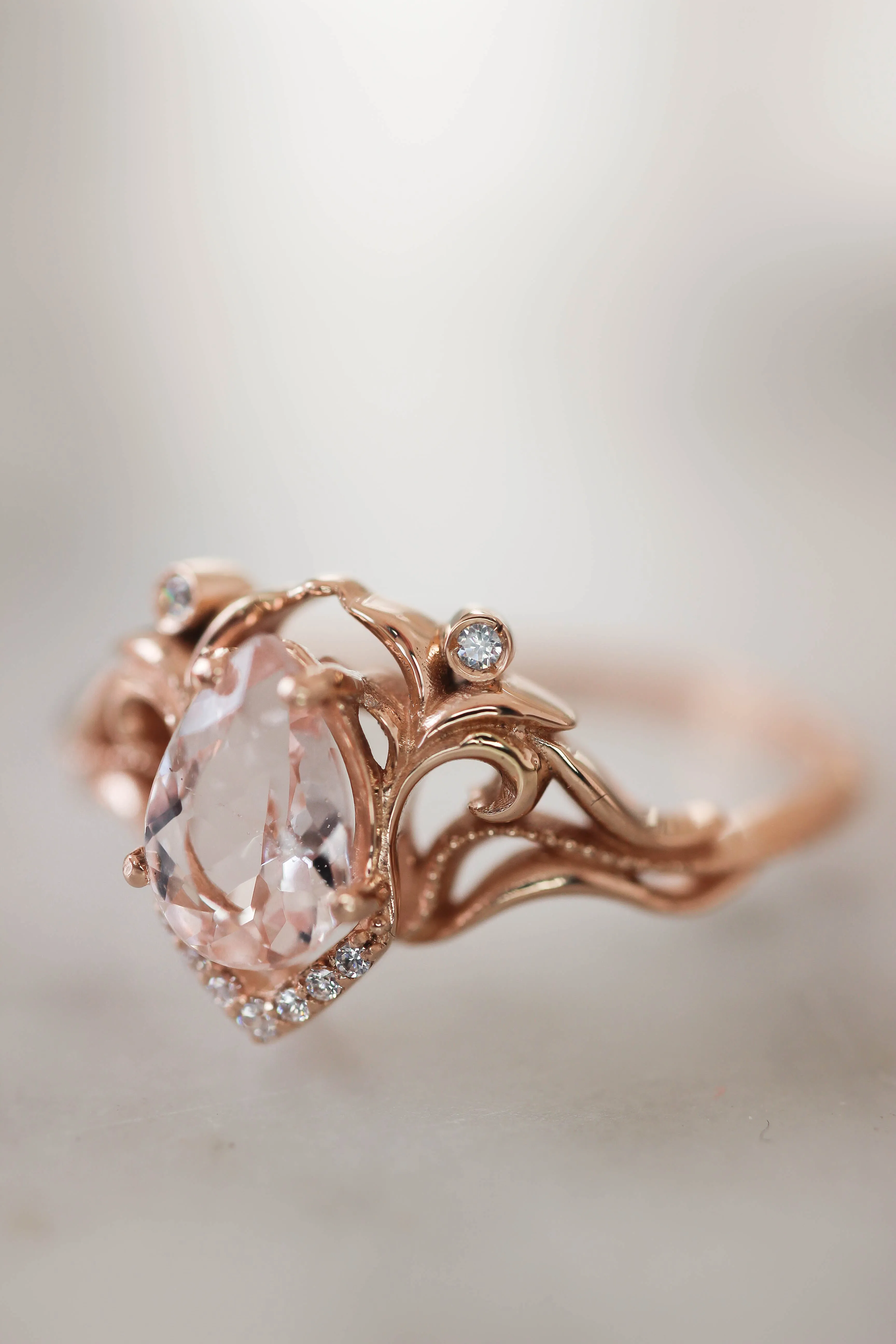 Morganite and diamonds engagement ring / Lida small