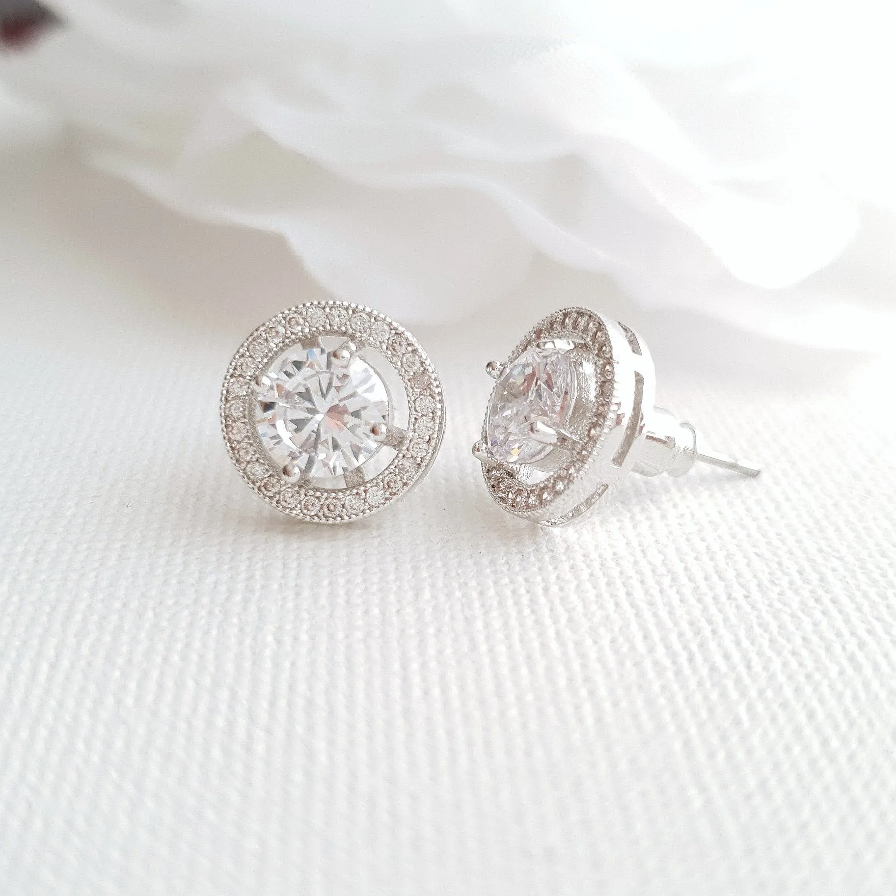 Round Stud Earrings Silver- Denise