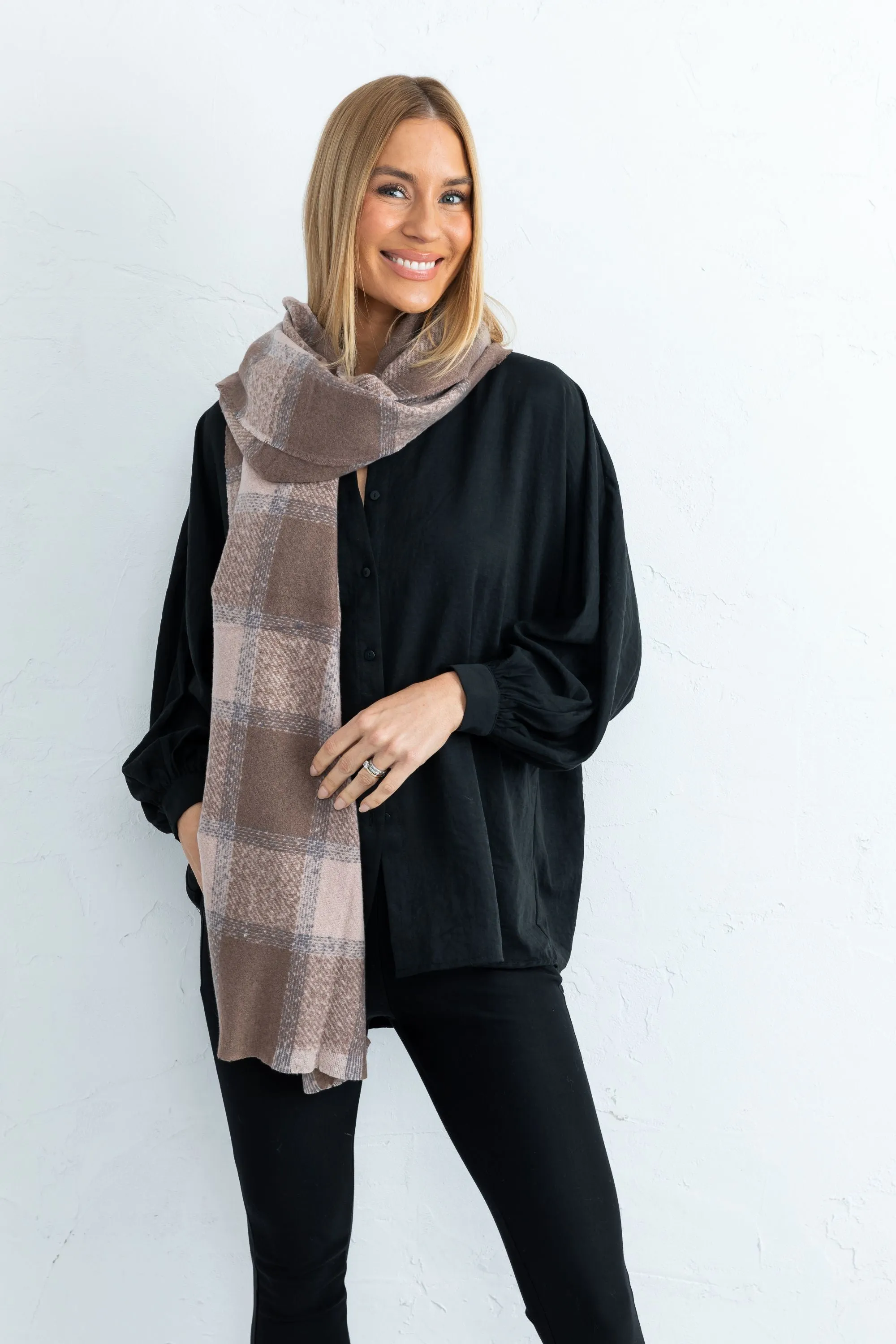 Scott Check Scarf (Taupe   Beige Check)